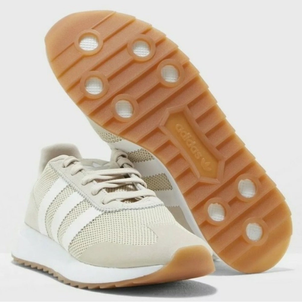 Adidas Tan FLB Original Flashback
Running Shoes - Picture 1 of 4